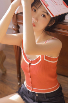 皮包上撒了乳液怎么办